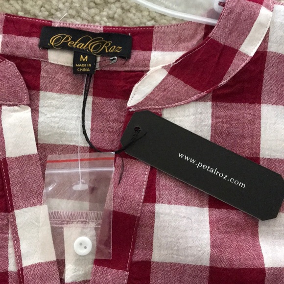 ♥️1 MED♥️Red Gingham Plaid Tunic - Picture 7 of 7